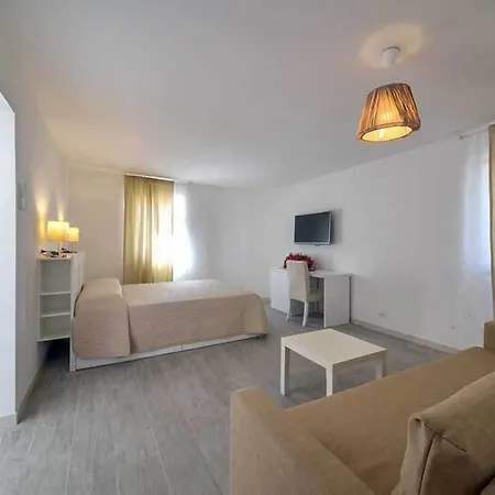 D'amato بيسْكيتْشّي